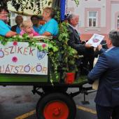 Kattintson a képre az új ablakban megnyíló eredeti felbontású fotóért.