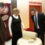 Kattintson a képre az új ablakban megnyíló eredeti felbontású fotóért.